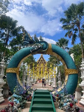 Wat Plai Laem Gate in Koh Samui, Thailand