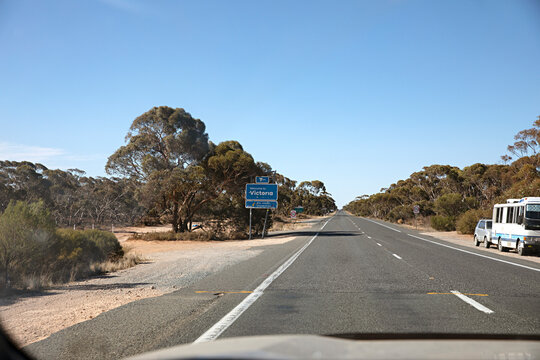 Road sign welcoming to Victoria, Australia