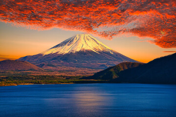 Fototapeta premium 世界遺産・富士山の美しい絶景