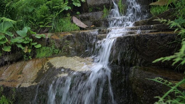 Idyllic waterfall in Prespa National Park, Greece // idyllischer Wasserfall im Prespa-Nationalpark, Griechenland