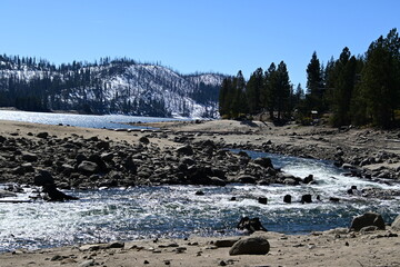 Huntington lake and river in winter with snow