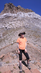 Mujer en la montaña 