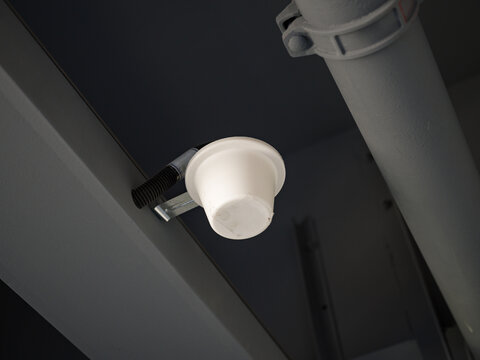 Distributed wireless communication antennas on the ceiling