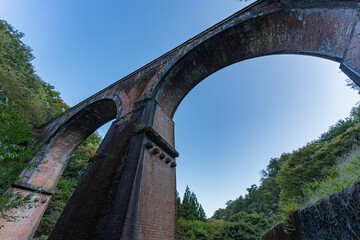 長野県　軽井沢　碓氷峠の鉄道跡　めがね橋