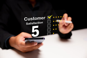 A person evaluates customer satisfaction using a smartphone, indicating a score of five stars, with a checkbox for feedback.