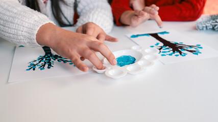 Idea for Christmas creativity with children.