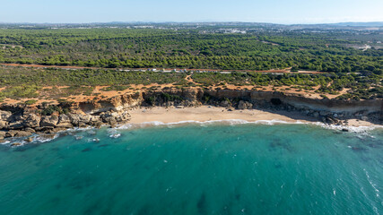 Obraz premium vista aérea de las calas de Roche en Conil de la Frontera, Andalucía