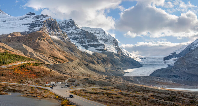 Autumn colors at the Columbia Icefield along the Icefields Parkway in the Jasper National Park 