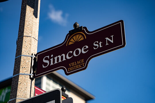 View of Simcoe Street North sign in Oshawa. Oshawa, Canada - October 26, 2025.