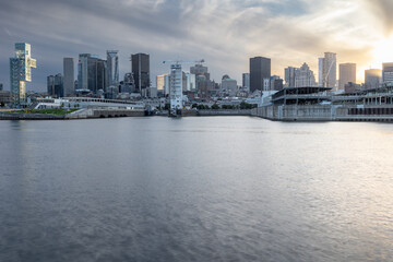 Obraz premium Montreal, Quebec, Canada, Skyline of Montreal with the harbour and the St. Lawrence