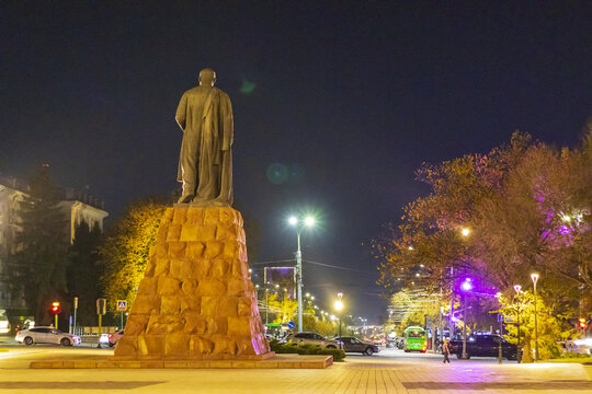 31 October 2025 The monument of Famous Kazakh poet and writer Abay Kunanbayevat central square. Almaty, Kazakhstan