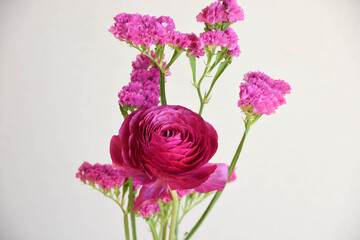 ラナンキュラスとスターチス