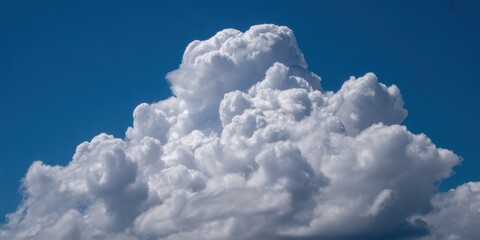 Naklejka premium Cumulonimbus Cloud Formation Against Blue Sky