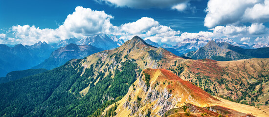 high in the clouds, clouds, between heaven and earth, heaven. high, in the clouds, clouds, natural phenomenon, natural, phenomenon, before rain, naturally, steam, water vapor, haze,

