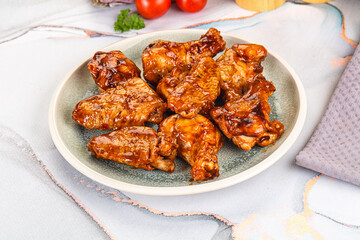 Buffalo chicken wings barbecue sauce