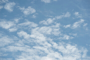 Fototapeta premium A beautiful cloudy vast sky summer landscape at the beach in Phuket, Thailand.