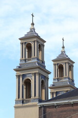 Obraz premium Mozes en Aäronkerk Church Towers in Amsterdam, Netherlands