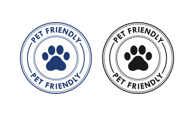 Pet talk logo. A speech bubble icon with a paw print. Represents pet communication, animal blogs, forums, grooming advice, or veterinary chat services.