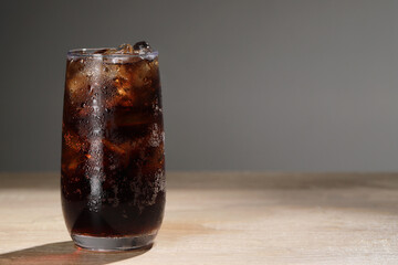 Soft drinks with soda high in sugar have a negative effect on physical health.	