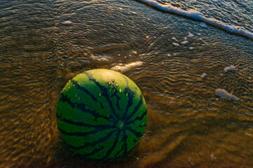 この先に、宇宙空間を思考しています。