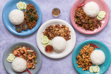 Thai food, stir-fried basil, spicy, can add various meats such as pork, chicken, shrimp, squid.