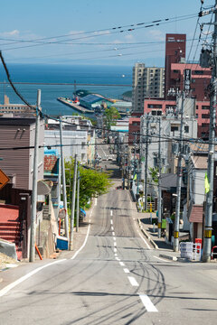 夏の観光地、北海道小樽市の有名な観光スポット船見坂の美しいロケーション