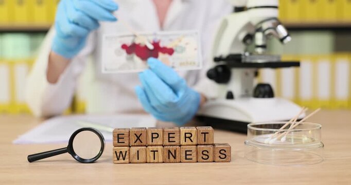 Exploring scientific evidence with expert analysis in a laboratory setting
