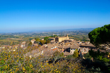 Panoramic view of San Gimignano and Tuscan countryside