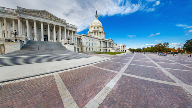Fototapeta Wide-angle view of Capitol Hill architecture without crowds