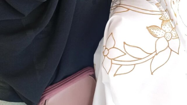 woman doing batik cloth