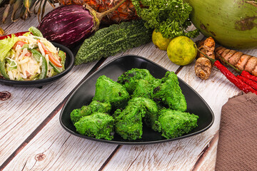 Indian green chicken mint tikka