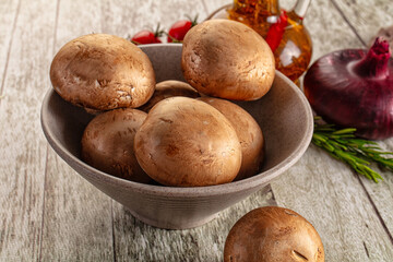 Raw brown champignon for cooking