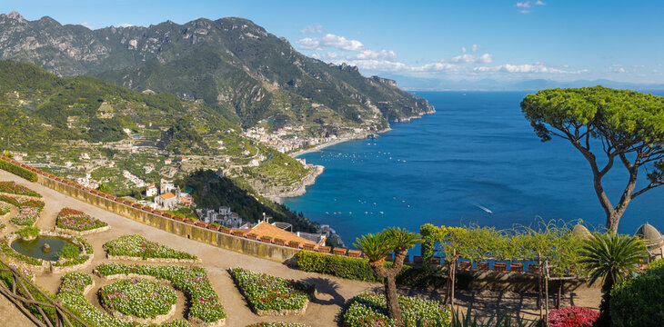 Ravello - Amalfi coast - The outlook from Ravello to Minori - Villa Rufolo