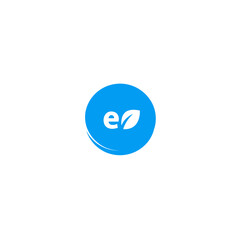 Obraz premium Abstract modern blue circle icon with white letter 'e' and leaf symbol, representing ecology, environment, nature, and efficiency.