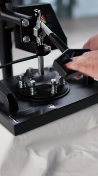 Custom Digital Print T-Shirt Cloth Heat Press Machine
