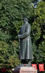 ATATÜRK HEYKELİ