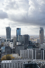 Warszawa z lotu ptaka, nowoczesne centrum miasta © Daniil