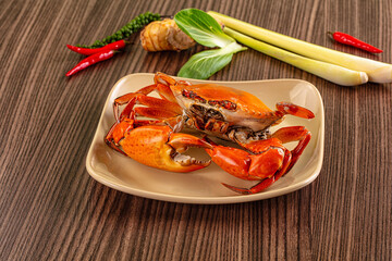Gourmet Steamed orange wild crab