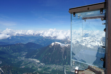 Transparent Glass Booth The