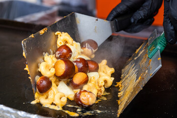 Beer Cheese Mac and Cheese Pretzel Bites