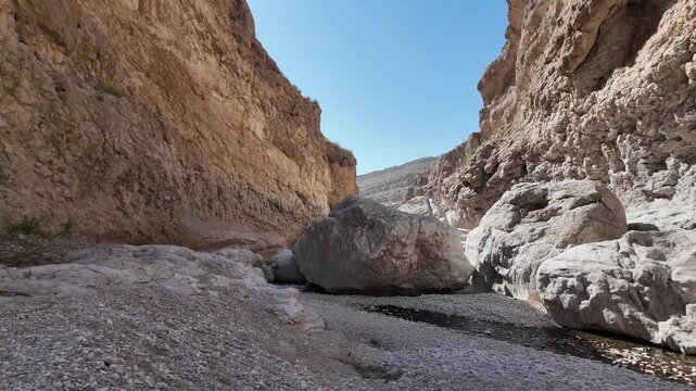 Wadi Bani Khalid is&nbsp;a popular tourist destination in Oman, known for its lush oasis, clear turquoise pools, and rugged mountain scenery.
