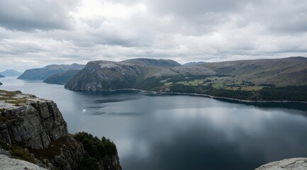 Obraz premium lake and mountains