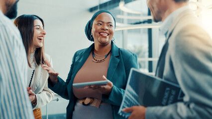 Obraz premium Speaker, meeting and tablet with business woman in lobby for conference, planning and workshop. Seminar, expo project and feedback with people in convention center for collaboration and team