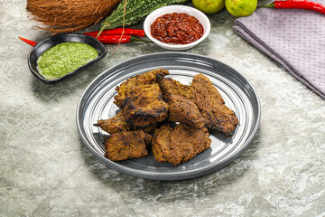 Grilled beef barbecue with spises