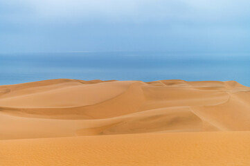Le Désert Du Namib rencontre l'Océan Atlantique en Namibie