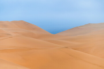 Le Désert Du Namib rencontre l'Océan Atlantique en Namibie