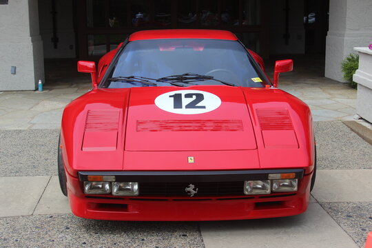 Vintage red ferrari 288 GTO