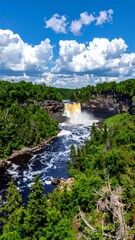 Obraz premium Breathtaking High Falls of the Pigeon River in Minnesotas Grand Portage State Park.