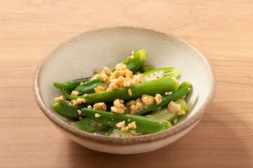 オクラ　ピーナッツあえ