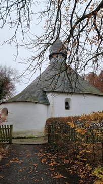 Dr&uuml;ggelter Kapelle, polygonaler Zentralbau am M&ouml;hnesee